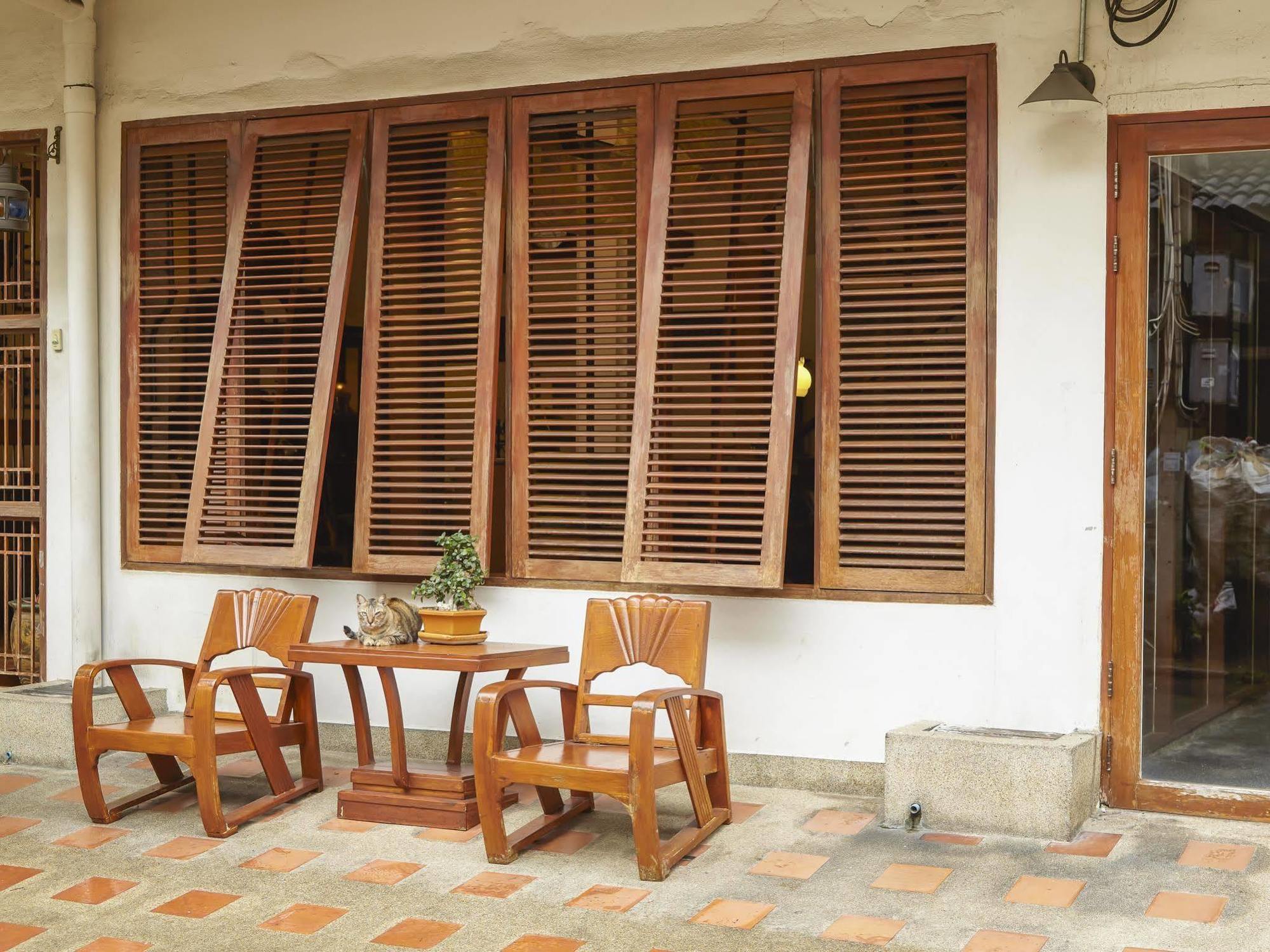 Siamese Views Lodge Bangkok Exterior photo